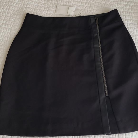 Banana Republic Dresses & Skirts - BANANA REPUBLIC SKIRT